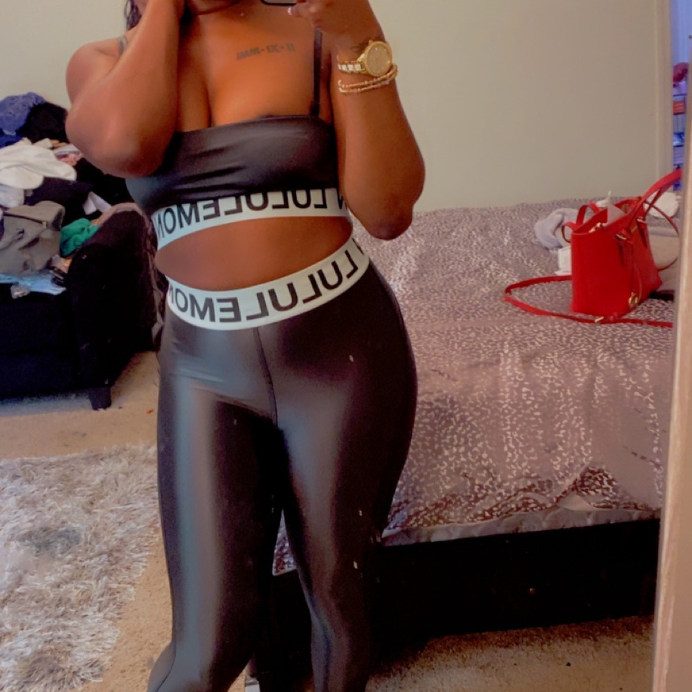 Lululemon Athletica Black Leggings High-Performance Fit